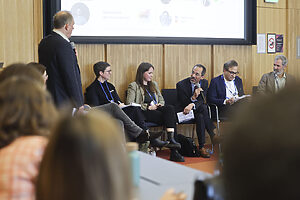 tt_resilient_ag_2026_selection_059